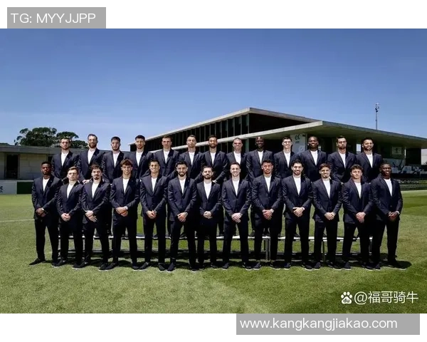 足球明星时尚风格解析及穿衣特点展示图解