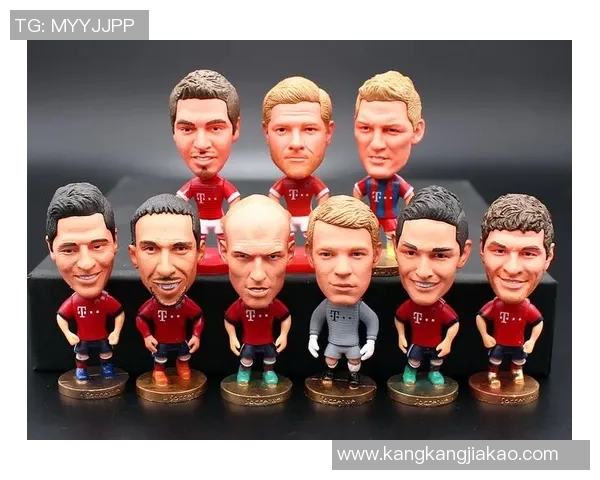 足球明星公仔娃娃的魅力与收藏价值探秘，带你走进球场之外的精彩世界