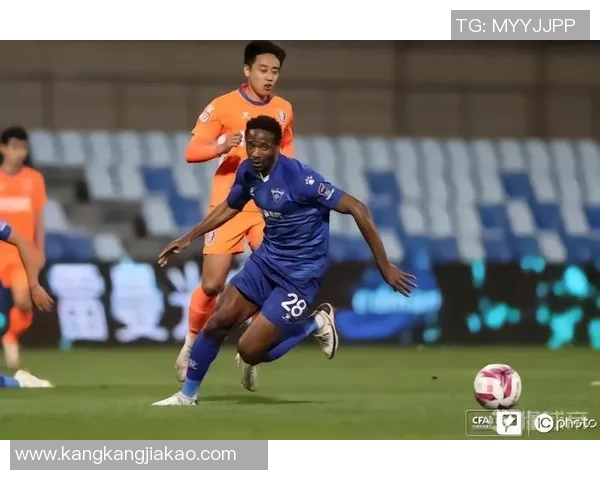 赛后分析:杭州足球队与南京足球队在战术灵活性上的较量与启示 赛后分析:杭州足球队与南京足球队在战术灵活性上的较量与启示